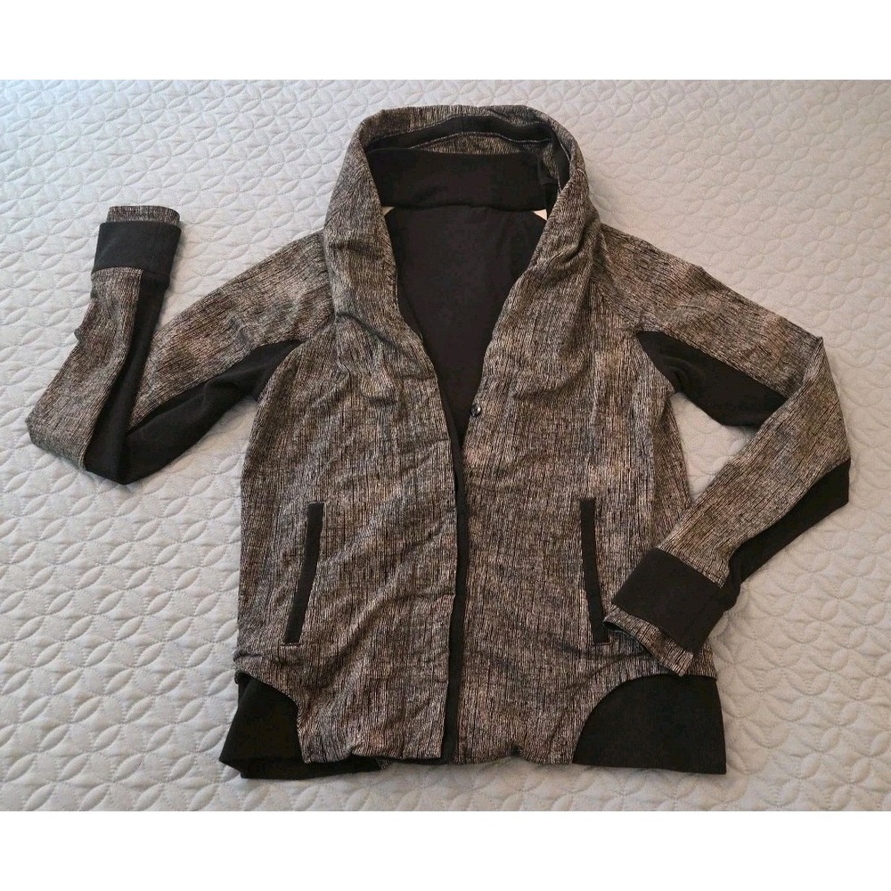 Lululemon‎ Sz 12 Back to Class Jacket Sweatshirt Cardigan Button Black Gray